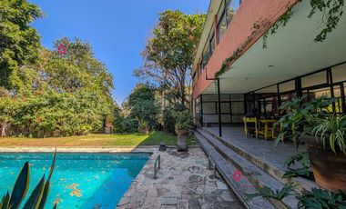 Casa en Venta en la Seattle para Desarrollo