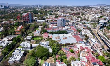 Casa en Venta en la Seattle para Desarrollo