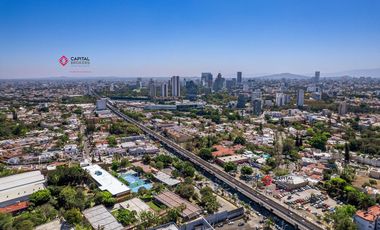 Casa en Venta en la Seattle para Desarrollo