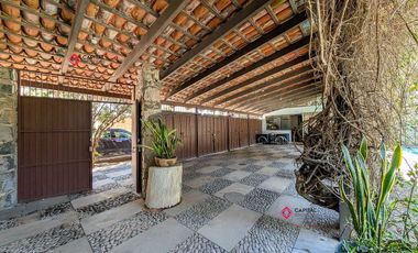 Casa en Venta en la Seattle para Desarrollo