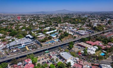 Casa en Venta en la Seattle para Desarrollo