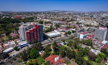 Casa en Venta en la Seattle para Desarrollo