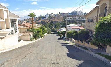 TERRENO EN VENTA EN LOMAS DE AGUA CALIENTE TIJUANA