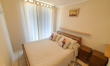 Depto 3d+1b Con Patio, Amoblado Y Estacionamiento.