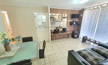 Depto 3d+1b Con Patio, Amoblado Y Estacionamiento.