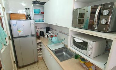 Depto 3d+1b Con Patio, Amoblado Y Estacionamiento.