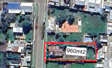 TERRENO URBANO DE 960MT2, 140MT2 CONSTRUIDOS,  MOLINA MAULE