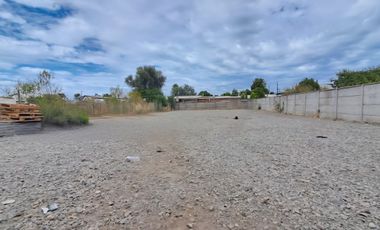 TERRENO URBANO DE 960MT2, 140MT2 CONSTRUIDOS,  MOLINA MAULE