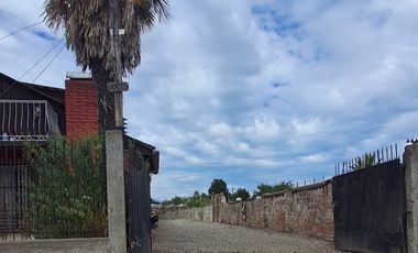 TERRENO URBANO DE 960MT2, 140MT2 CONSTRUIDOS,  MOLINA MAULE
