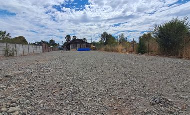 TERRENO URBANO DE 960MT2, 140MT2 CONSTRUIDOS,  MOLINA MAULE