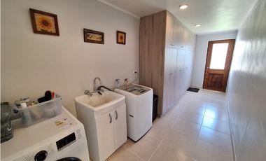 Venta de Casa Familiar 3D 2B 1E en Condominio San Esteban