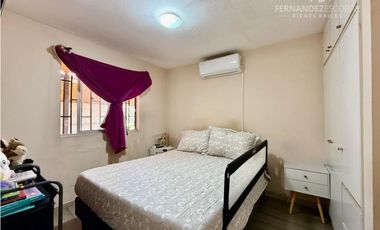 SAN FELIPE - VENDE CASA DE DOS PISOS 6D 2B VILLA PORTONES DEL INCA