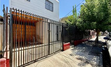 SAN FELIPE - VENDE CASA DE DOS PISOS 6D 2B VILLA PORTONES DEL INCA