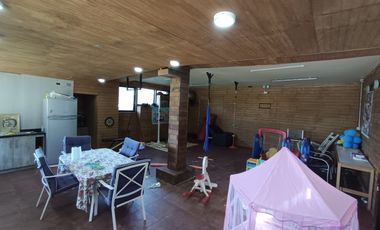 ARRIENDO AMPLIA CASA - LOTEO LOS AROMOS