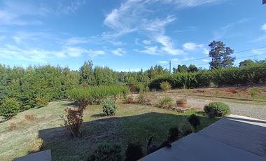 ARRIENDO AMPLIA CASA - LOTEO LOS AROMOS