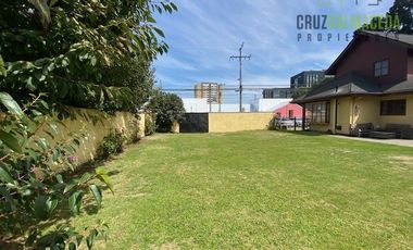 Casa en Venta en Atención Inversionistas !!!! Casa esquina con amplio terreno en sector Egaña