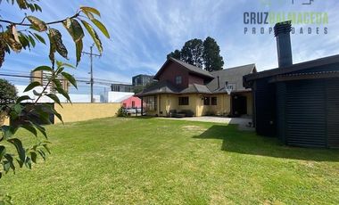 Casa en Venta en Atención Inversionistas !!!! Casa esquina con amplio terreno en sector Egaña