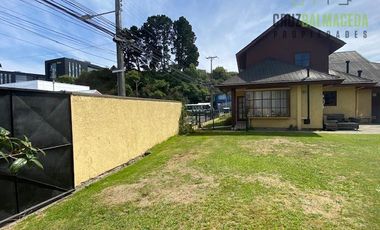 Casa en Venta en Atención Inversionistas !!!! Casa esquina con amplio terreno en sector Egaña