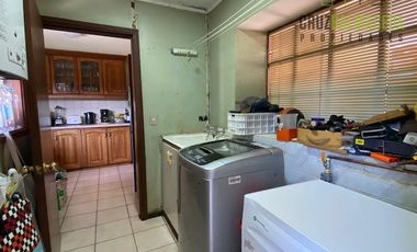 Casa en Venta en Atención Inversionistas !!!! Casa esquina con amplio terreno en sector Egaña