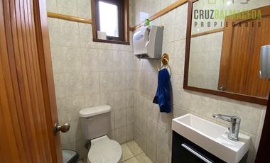 Casa en Venta en Atención Inversionistas !!!! Casa esquina con amplio terreno en sector Egaña