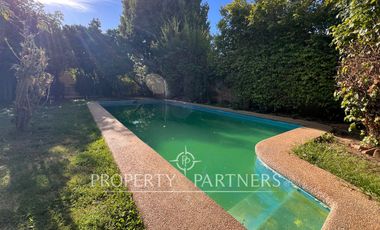 Amplia Casa Familiar en ubicación privilegiada