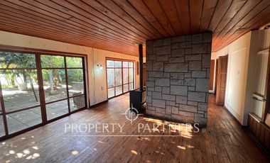 Amplia Casa Familiar en ubicación privilegiada