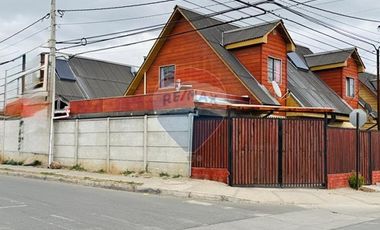 Casa esquina con ampliación