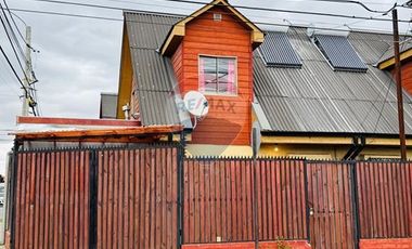 Casa esquina con ampliación