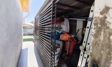 Vendo hermosa casa renovada en Macul