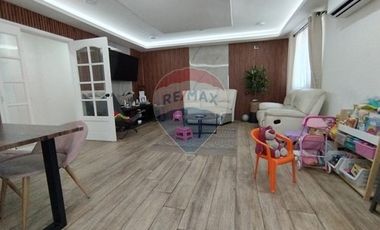 Vendo hermosa casa renovada en Macul