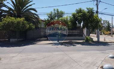 Vendo hermosa casa renovada en Macul