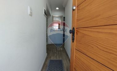 Vendo hermosa casa renovada en Macul