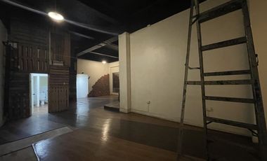 SE ARRIENDA LOCAL COMERCIAL CALLE BLANCO (CÓD. 567)