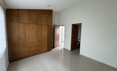 Hermosa casa llena de luz y vistas panorámicas