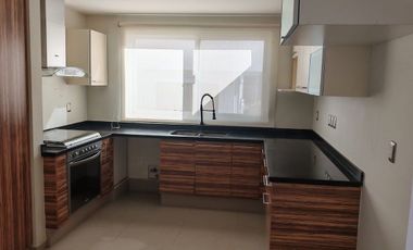 Hermosa casa llena de luz y vistas panorámicas