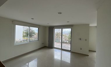 Hermosa casa llena de luz y vistas panorámicas