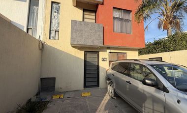 Casa amueblada en RENTA en Valle de las Haciendas