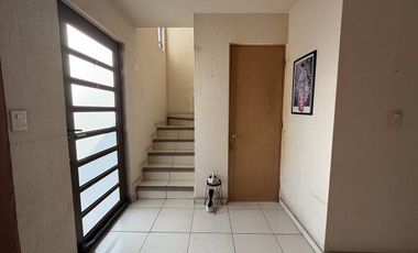 Casa amueblada en RENTA en Valle de las Haciendas