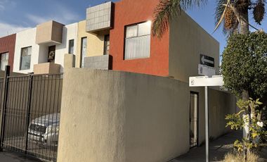 Casa amueblada en RENTA en Valle de las Haciendas