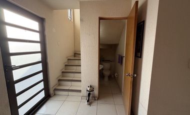 Casa amueblada en RENTA en Valle de las Haciendas