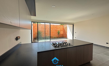 CASA EN VENTA – FRACCIONAMIENTO PRIVADO CAPELLANA, MORELIA, MICHOACÁN $3,300,000