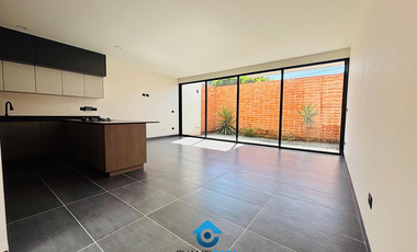 CASA EN VENTA – FRACCIONAMIENTO PRIVADO CAPELLANA, MORELIA, MICHOACÁN $3,300,000