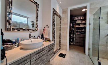 Penthouse Amoblado en venta-4 dormitorios-Mocolí Golf, Samborondón