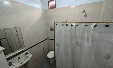 Casa en alquiler en G. Catan