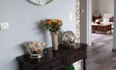 Casa en alquiler sobre laguna