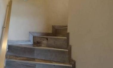 Casa en alquiler sobre laguna