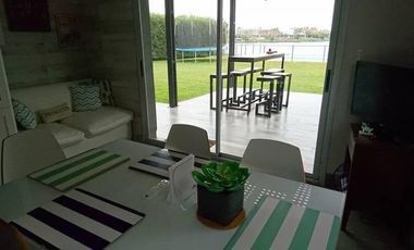 Casa en alquiler sobre laguna