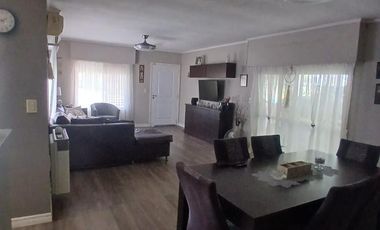 CASA VENTA TRES DORMITORIOS JARDIN PISCINA LOGARITMO IBARLUCEA ROSARIO