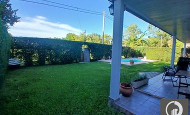 CASA VENTA TRES DORMITORIOS JARDIN PISCINA LOGARITMO IBARLUCEA ROSARIO