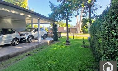 CASA VENTA TRES DORMITORIOS JARDIN PISCINA LOGARITMO IBARLUCEA ROSARIO